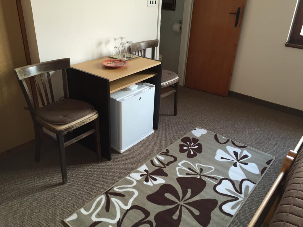 פטרצ'אנה Guest House Punta Grzan חדר תמונה