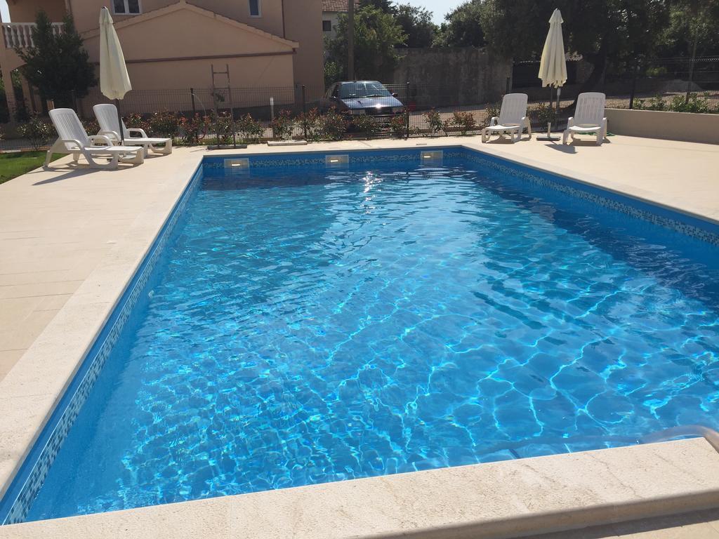 פטרצ'אנה Guest House Punta Grzan מראה חיצוני תמונה